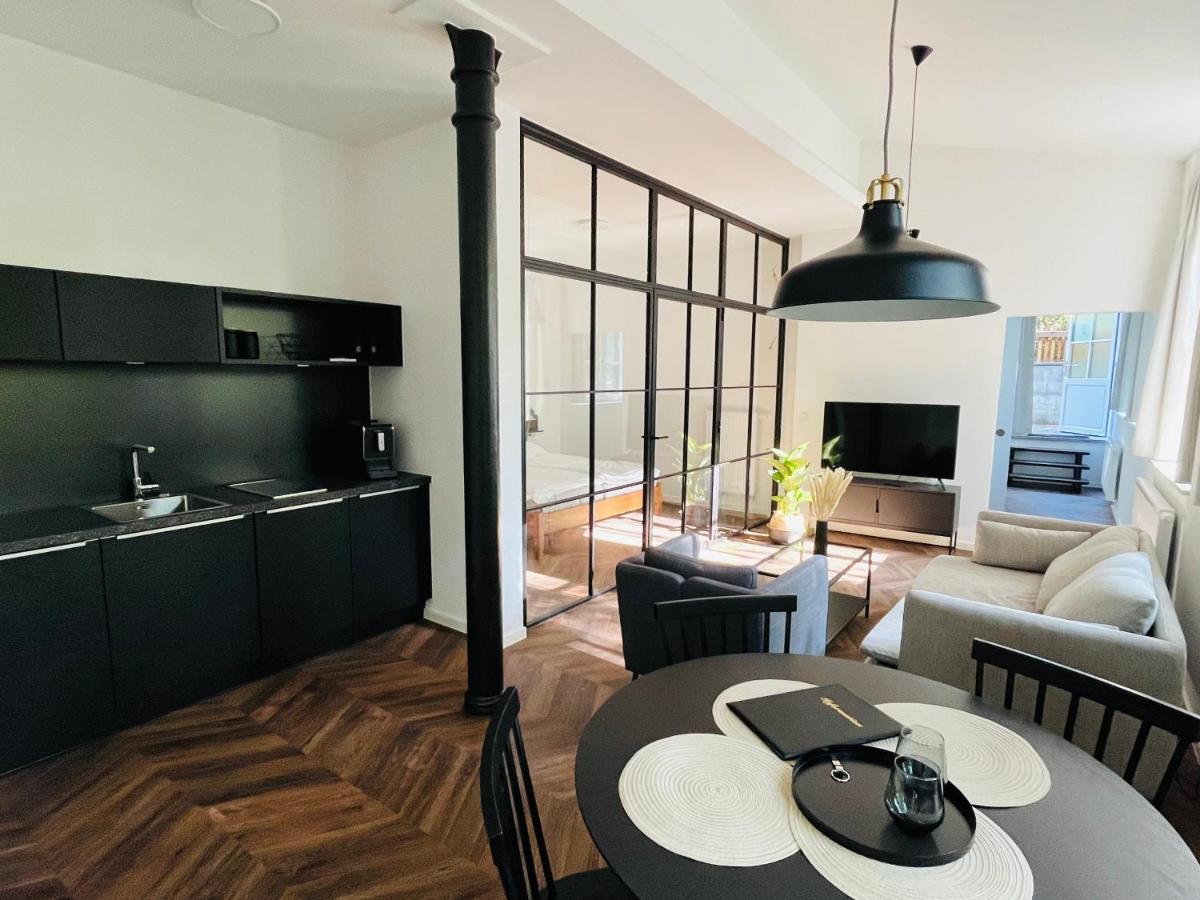 Ferienwohnungen An Der Salvatorkirche - Exklusiv-Apartments Mit Terrasse Кобург Екстериор снимка