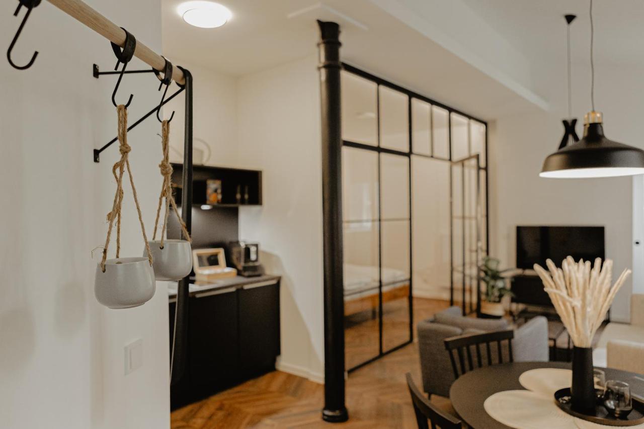 Ferienwohnungen An Der Salvatorkirche - Exklusiv-Apartments Mit Terrasse Кобург Екстериор снимка
